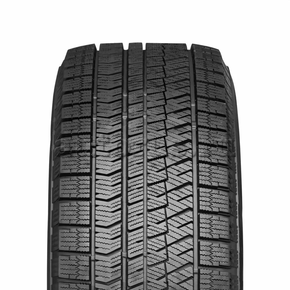 Шина R18 225/55 Bridgestone Blizzak Ice 98H зима 16788 Bridgestone артикул  16788 - цена, характеристики, купить в Москве в интернет-магазине  автозапчастей АВТОРУСЬ