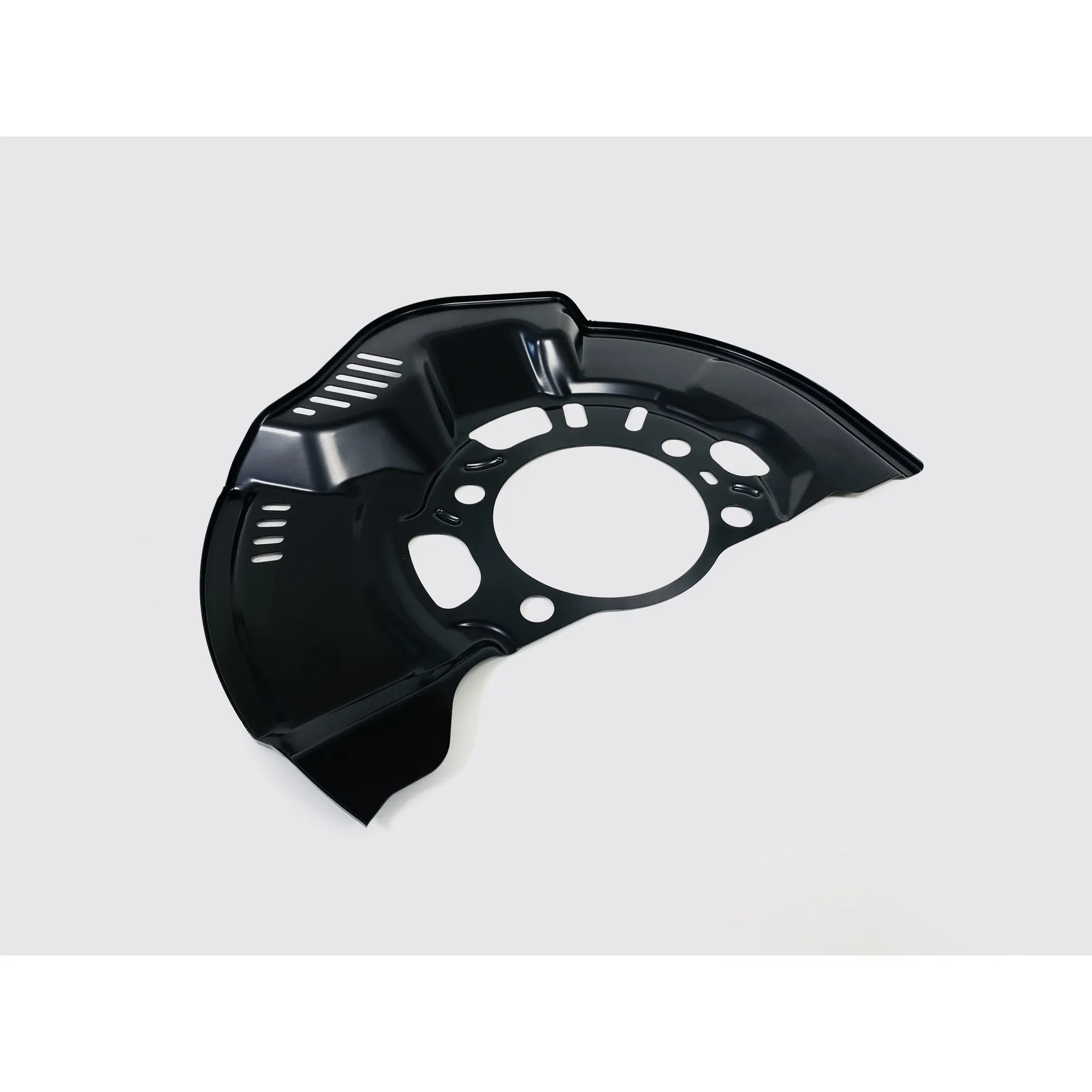 Кожух тормозного диска, левый UkorAuto U0508471