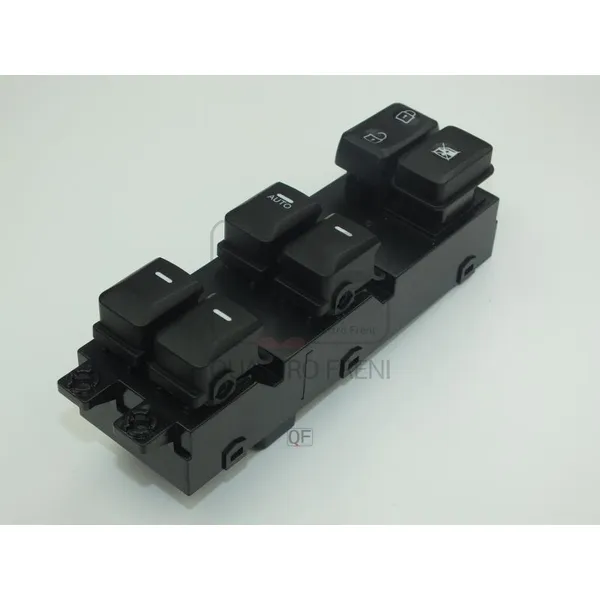 Кнопки стеклоподъемника водительского QUATTRO FRENI QF04R00133