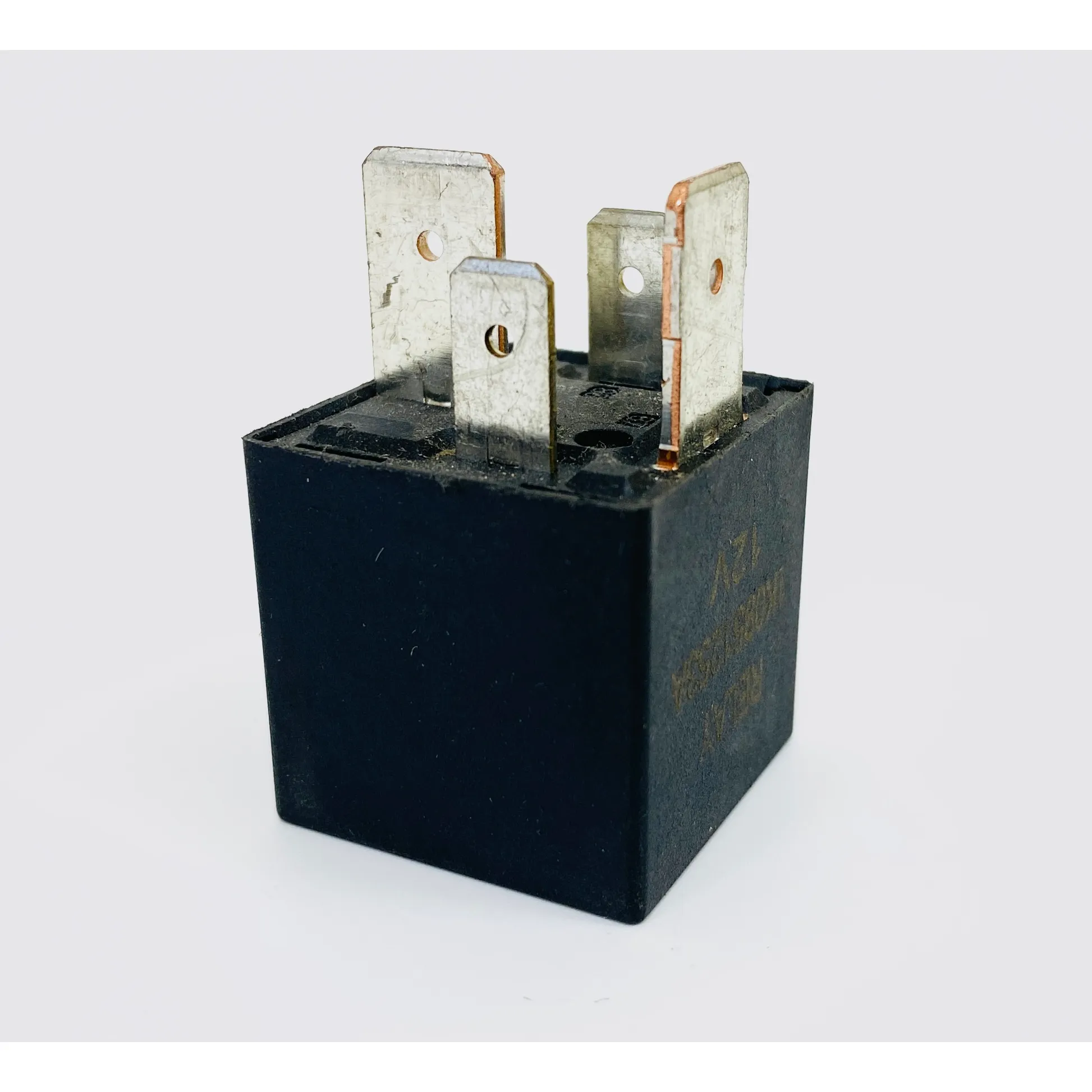 Реле UkorAuto U1304305