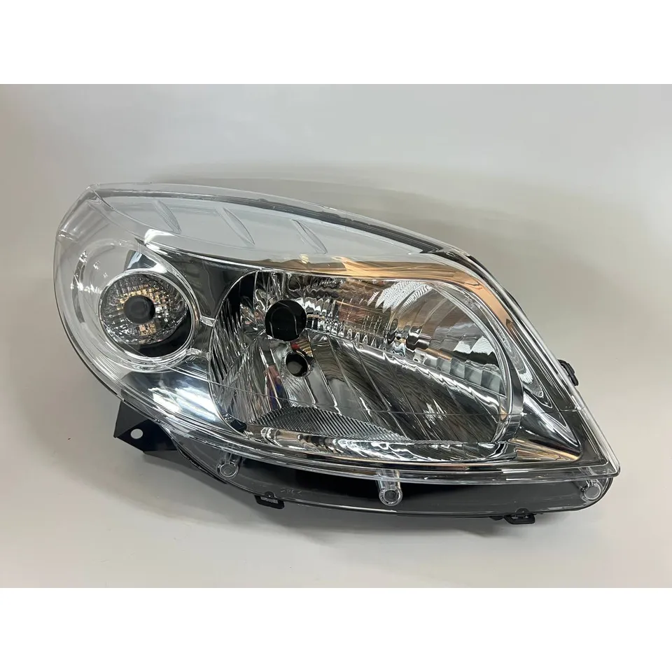 Фара правая RENAULT Sandero (хром), Уценка RENAULT Sandero NSP NSP078200733877-N0 Уценка