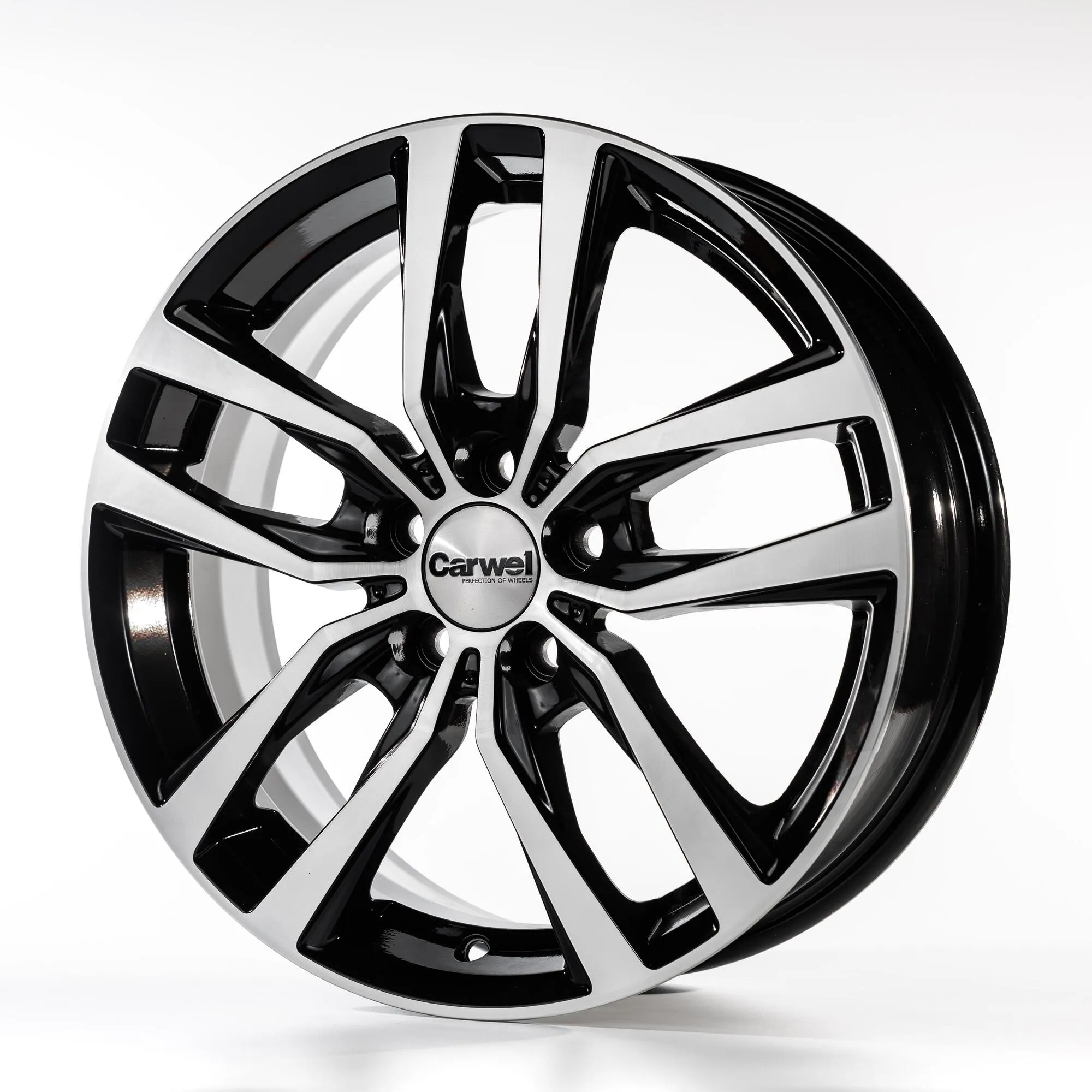 Диск литой R16 6J 5x114.3/67.1 ET43 Carwel Негито 214 AB 00098503