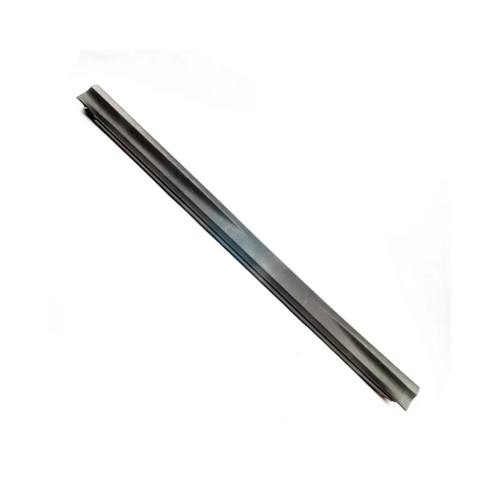 Накладка порога правая декоративная, пластик ASX 2010- SAILING MB121013R