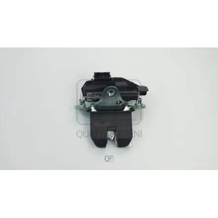 Замок багажника QUATTRO FRENI QF22H00050