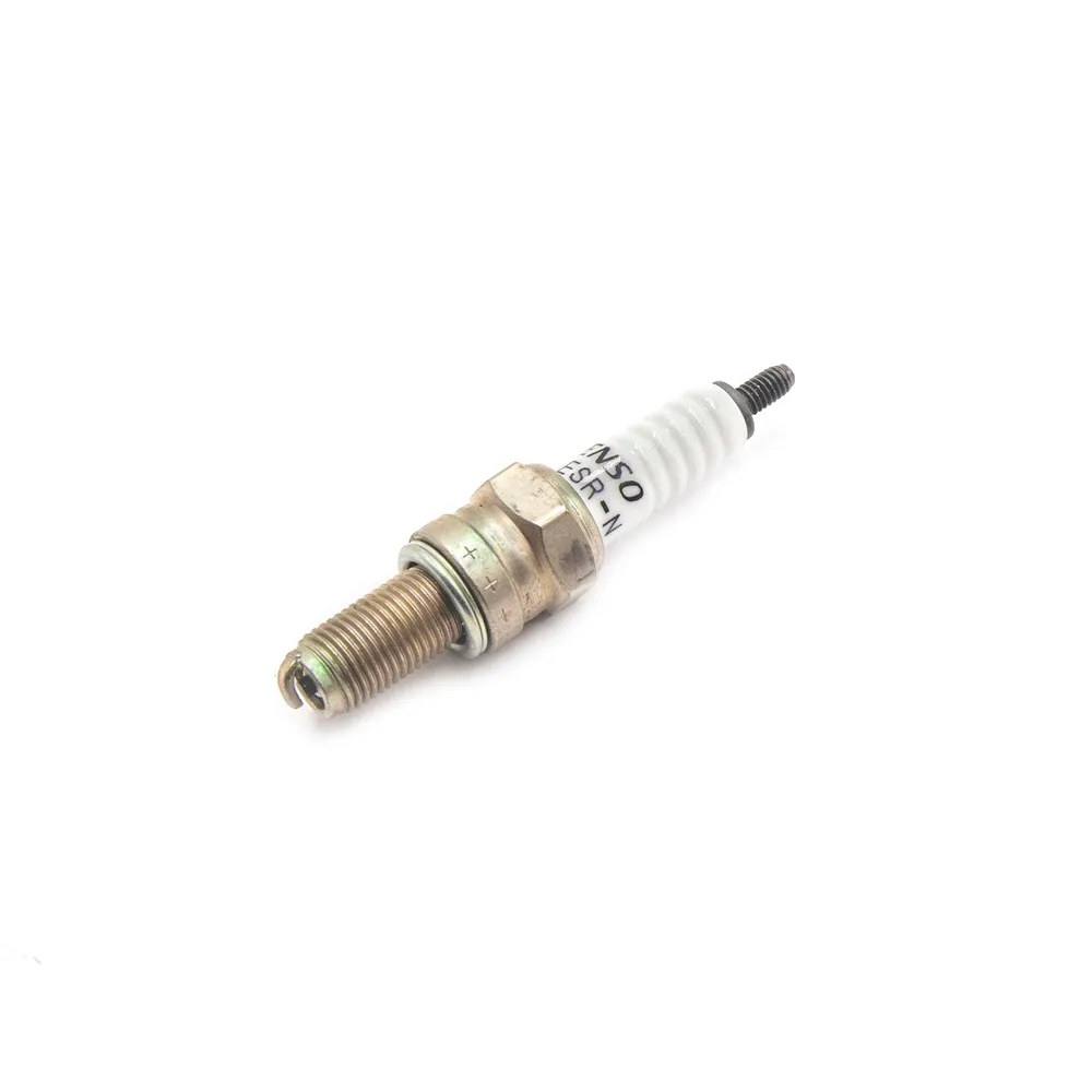 Свеча зажигания SUZUKI/YAMAHA Moto DENSO U20ESRN
