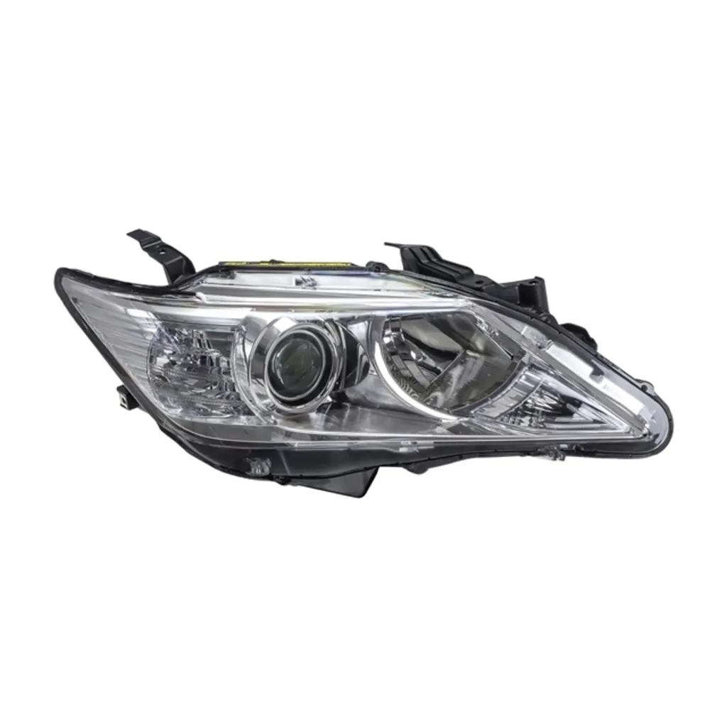 Фара правая не ксенон CAMRY 2012- TYL016010102R