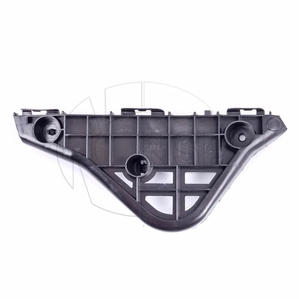 Кронштейн бампера переднего правый TOYOTA Camry NSP NSP045253533050