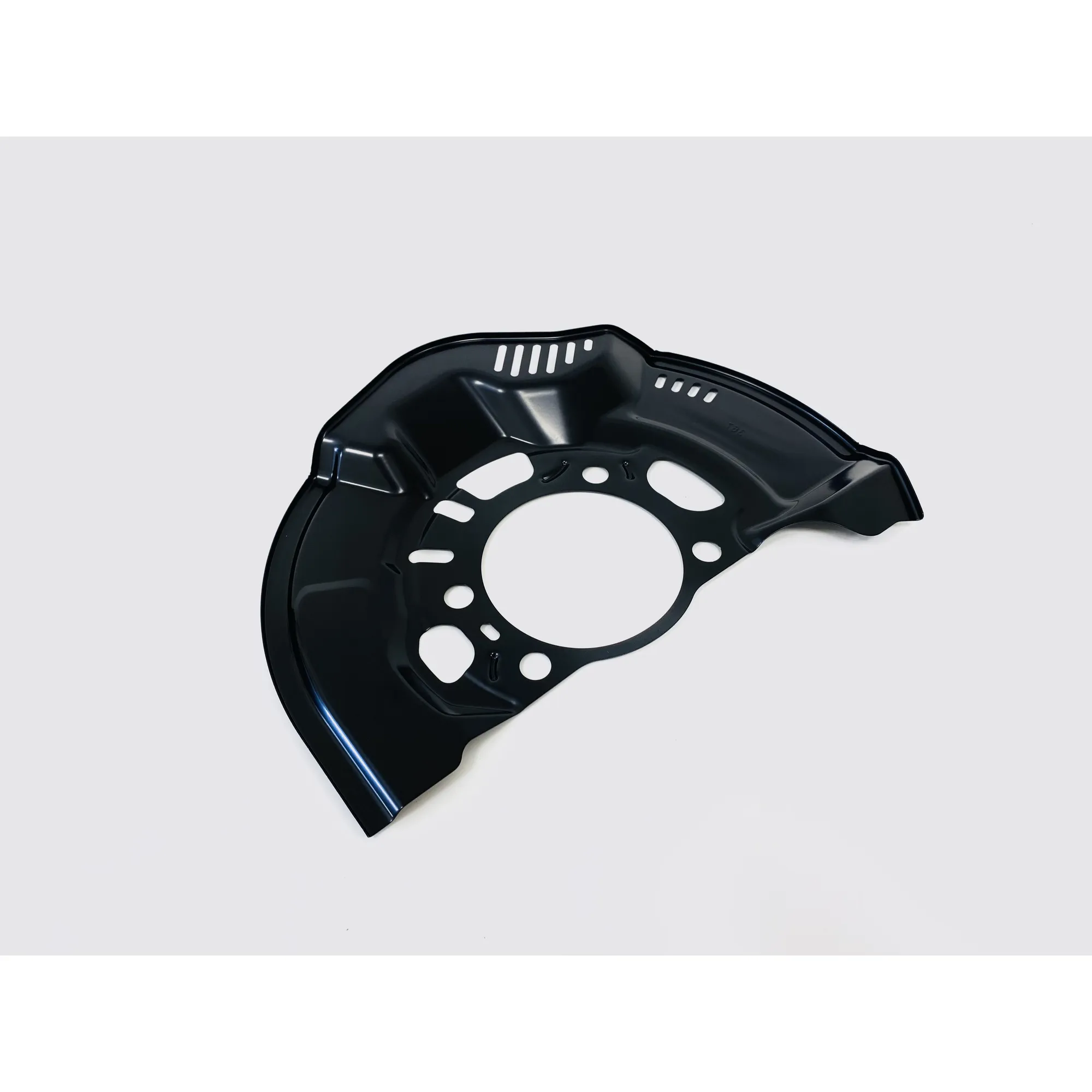 Кожух тормозного диска, правый UkorAuto U0508472