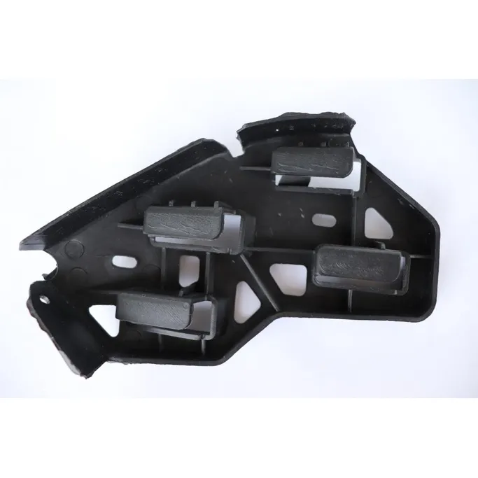 Кронштейн крепления бампера переднего Прав. VW Polo 4 2005-2009 DoCar 6Q0807184ADCR