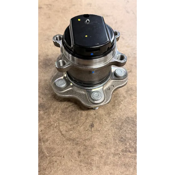 Ступица задняя в сборе /2WD, Уценка NISSAN Qashqai 1.6/2.0L/1.5DCI 06-> /2WD NTN-SNR R168.75-N0 Уценка