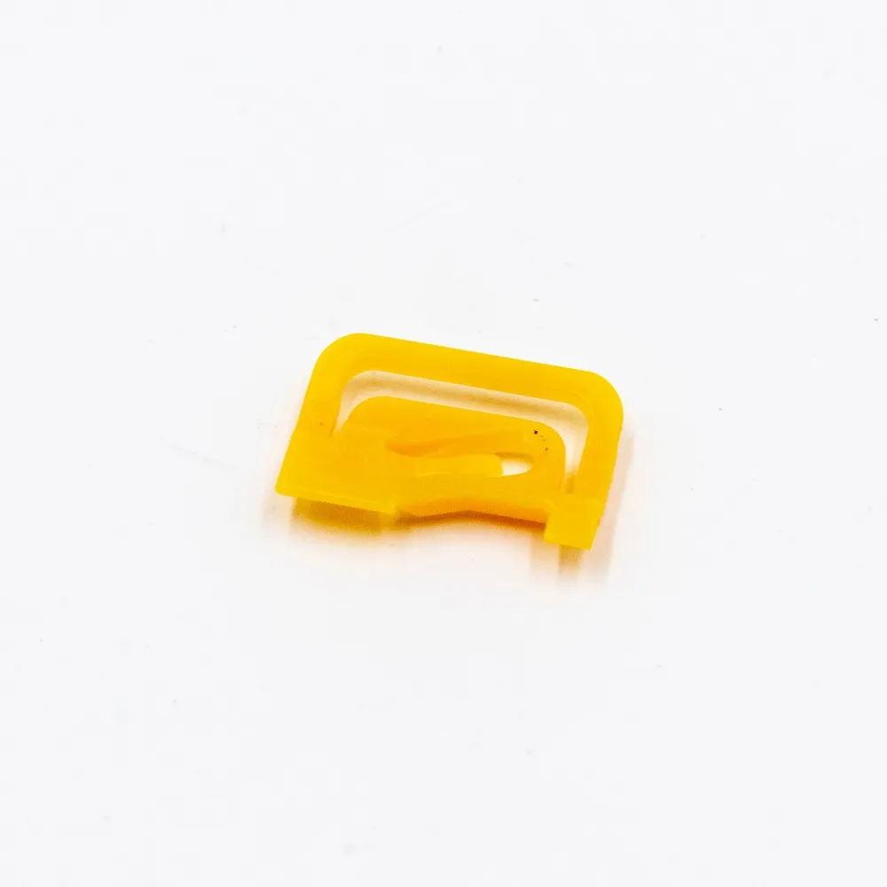 Клипса MITSUBISHI MU000218