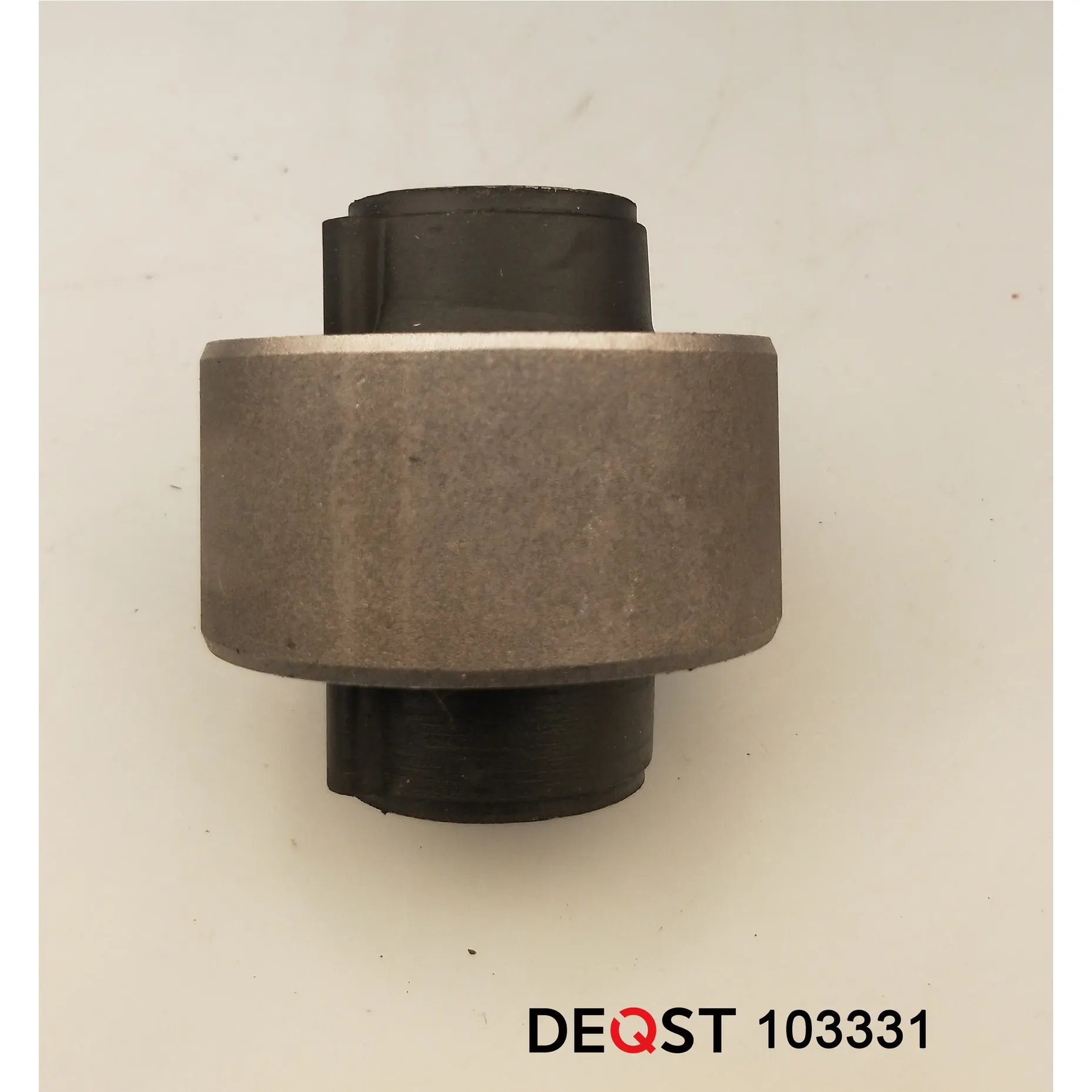 Сайлентблок поперечного рычага передней подвески TOYOTA CarinaE/Carina/Corona/Caldina92-96 DEQST 103331