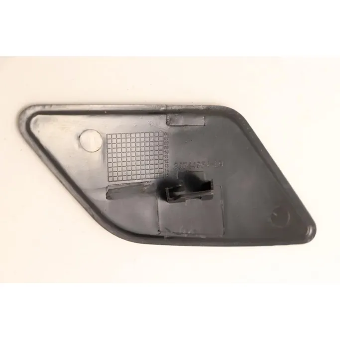 Заглушка бампера L омыватель фар Volvo S40 2008-2011 DoCar 39886377DCR
