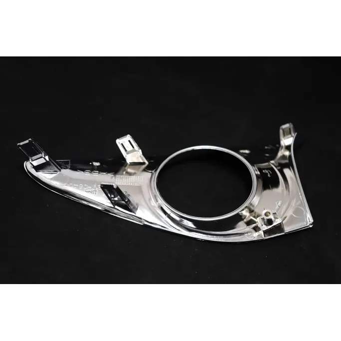 Накладка фары противотуманной Прав. хром Toyota Camry 2012- DoCar 5212733130DCR