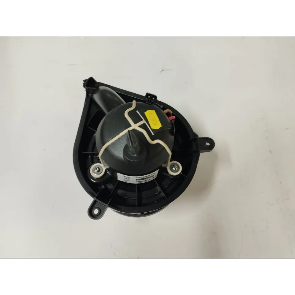 Вентилятор отопителя, Уценка MERCEDES-BENZ A000 830 33 01-N1 Уценка