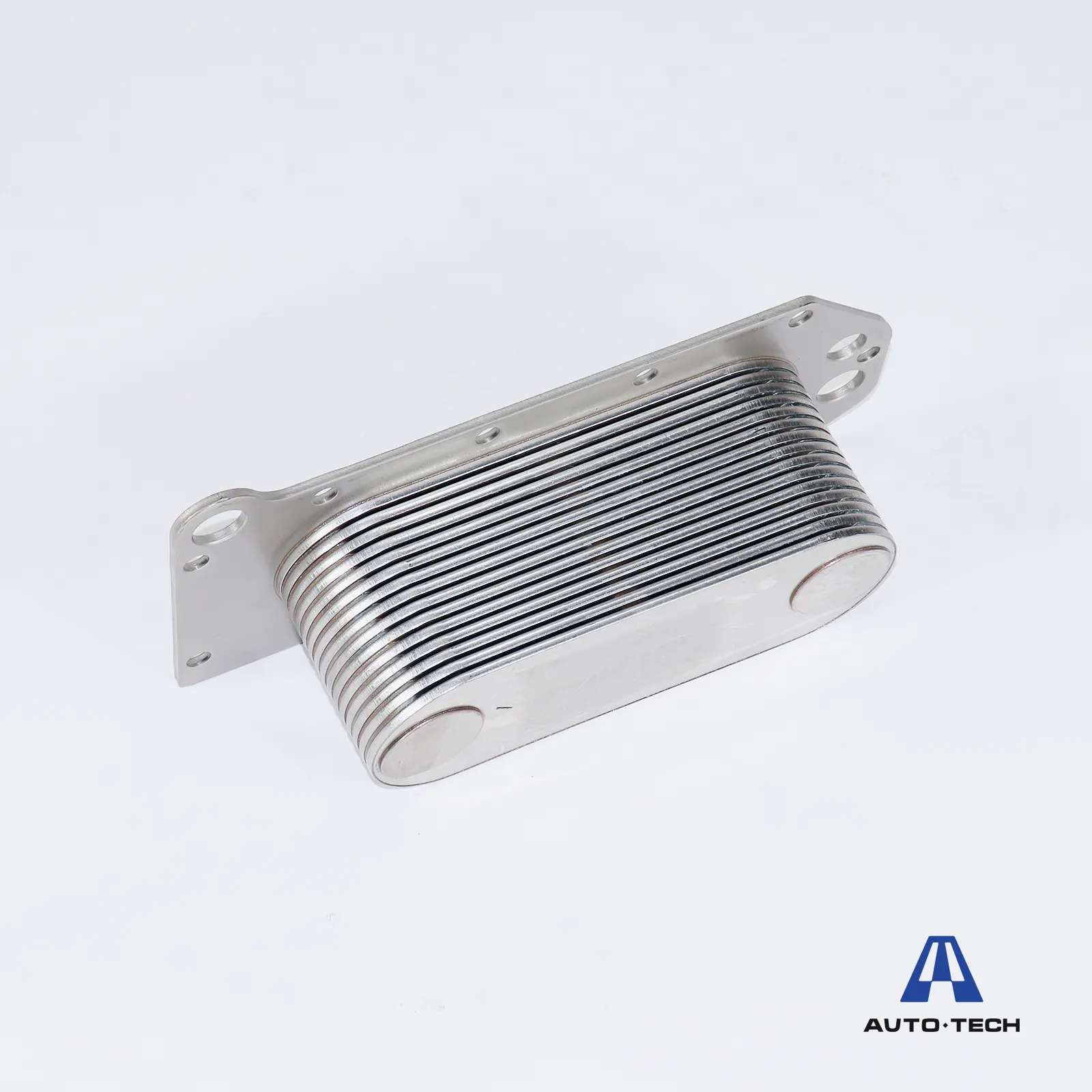 Радиатор масляный (теплообменник) ISLE/6L/6CT AVTO-TECH AT0810