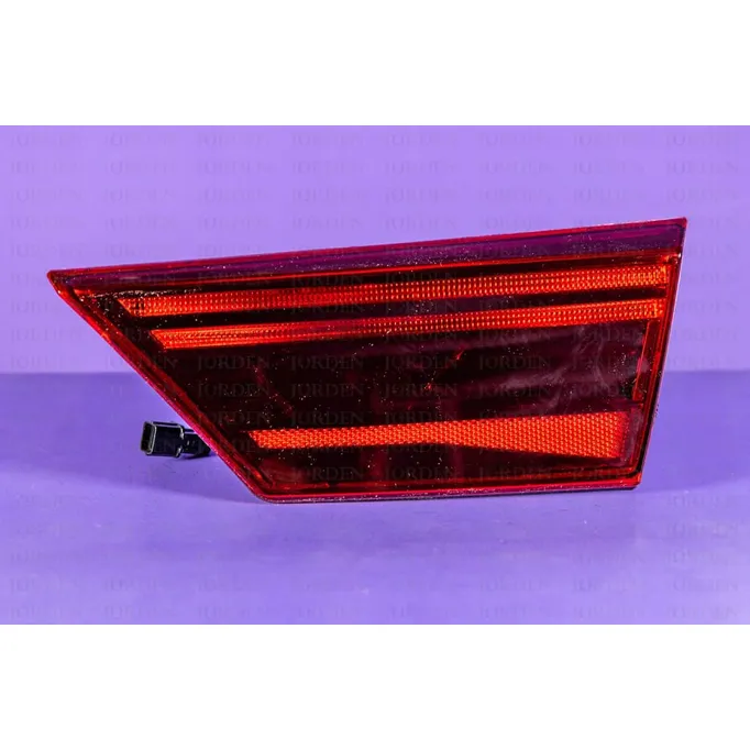 Фонарь внутренний RH Cerato 19- JH0319K3005AR