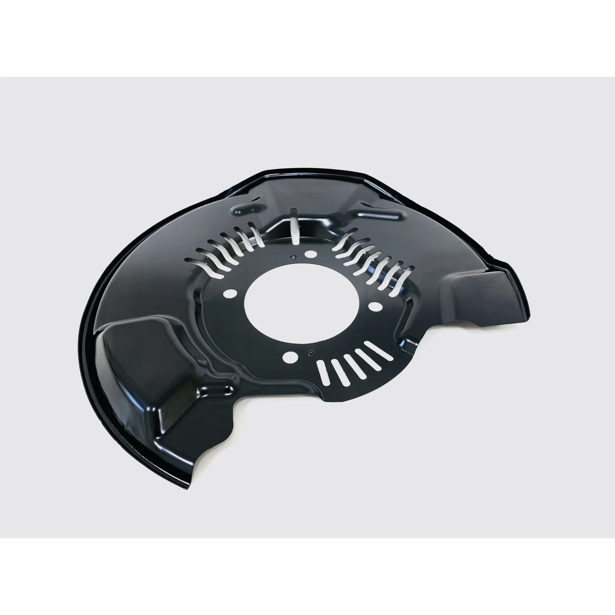 Кожух тормозного диска, правый UkorAuto U0508468
