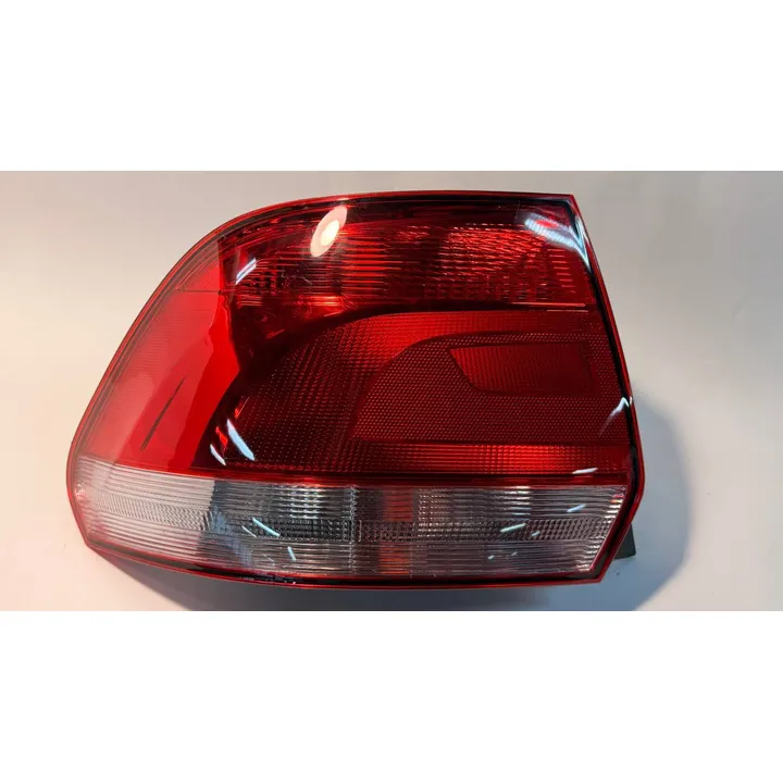 Фонарь задний левый VOLKSWAGEN Polo V sedan (09-15) (без платы), Уценка VW Polo Sedan II 2015-> NSP NSP086RU945111F-N1 Уценка
