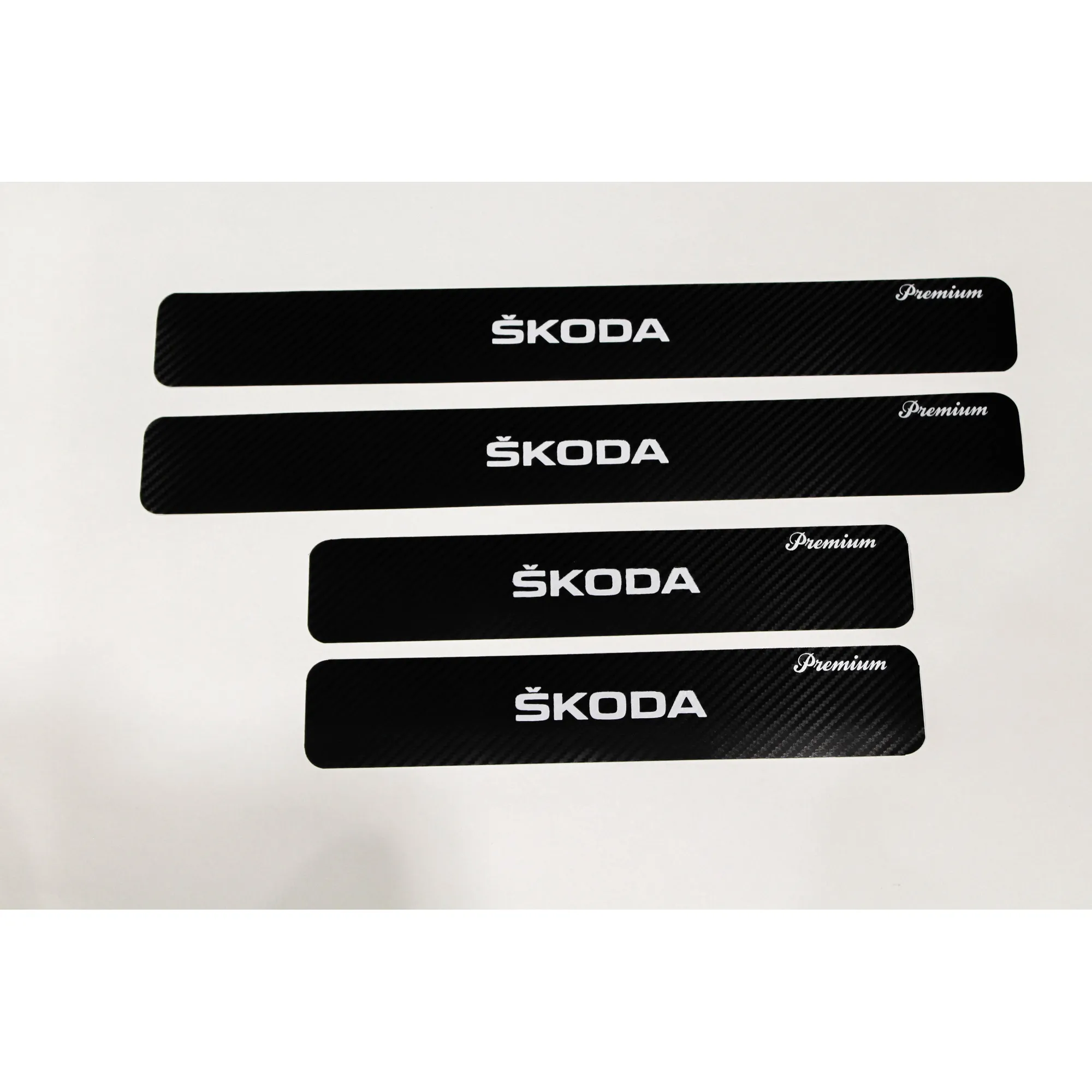 Наклейки на пороги SKODA Пленка BLACK ЛАДЬЯ 555.19.191(st.bl)