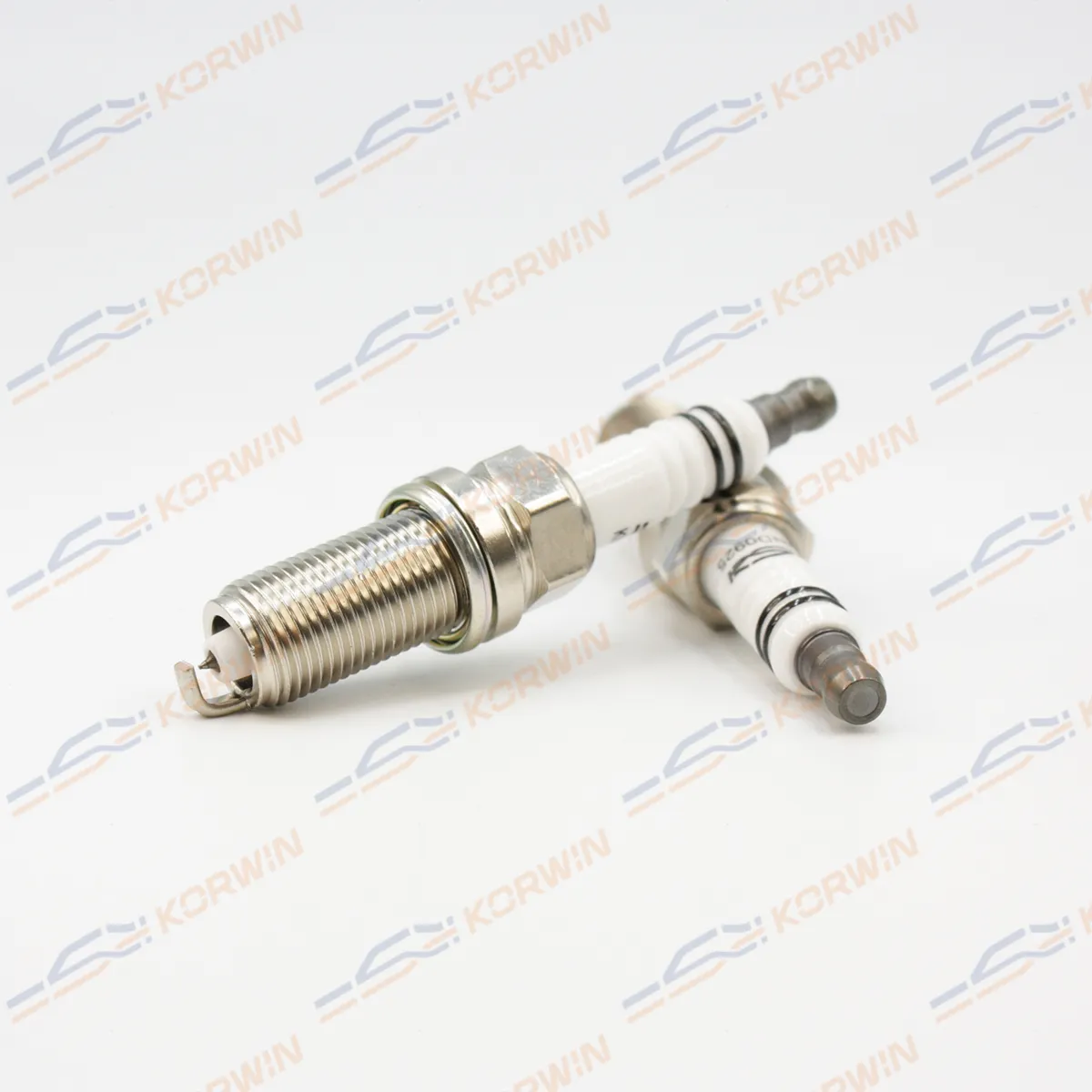 Свеча зажигания (аналог SILFR6A11) Iridium-Platinum KORWIN KWND0925