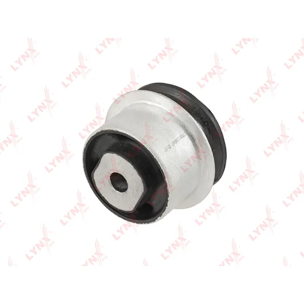 Сайлентблок передний продольного рычага подвески LYNXauto C8547