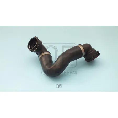 Патрубок системы охлаждения QUATTRO FRENI QF45A00142