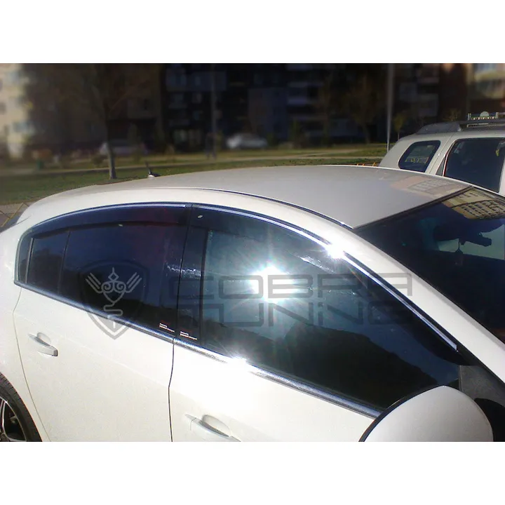 Дефлектора на окна Chevrolet Cruze Hb 5d 2011 ХРОМ.МОЛДИНГ деф.окон Cobra Tuning C32011CR