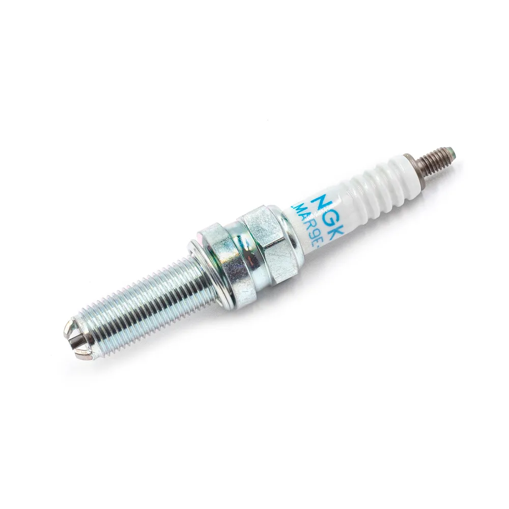 Свеча зажигания LMAR9E-J NGK 6884