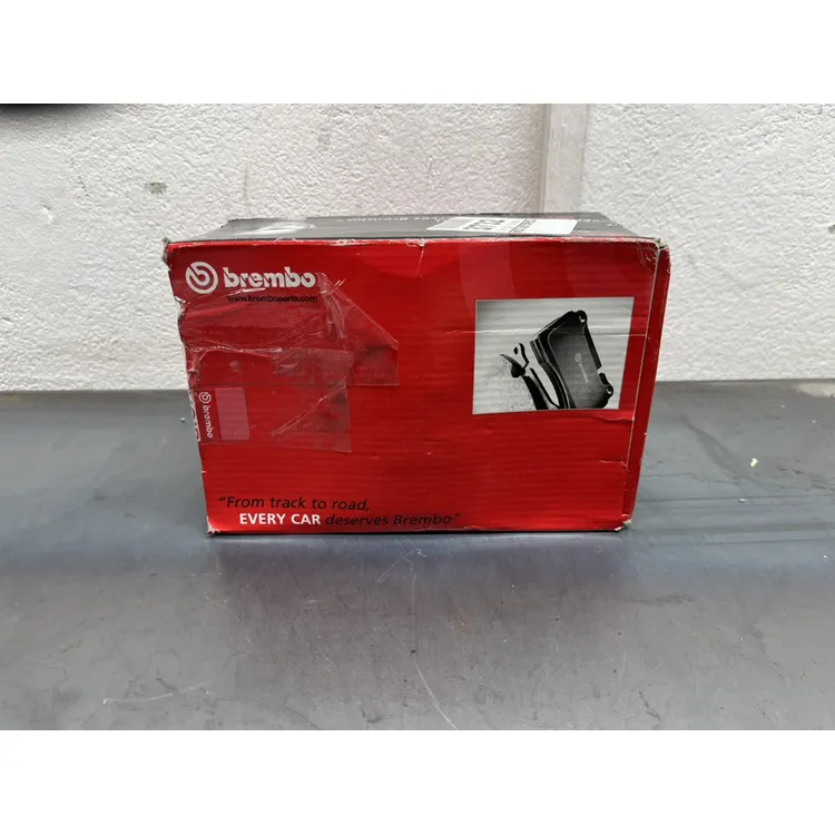 Комплект тормозных колодок, дисковый тормоз, Уценка BREMBO P83180-N0 Уценка