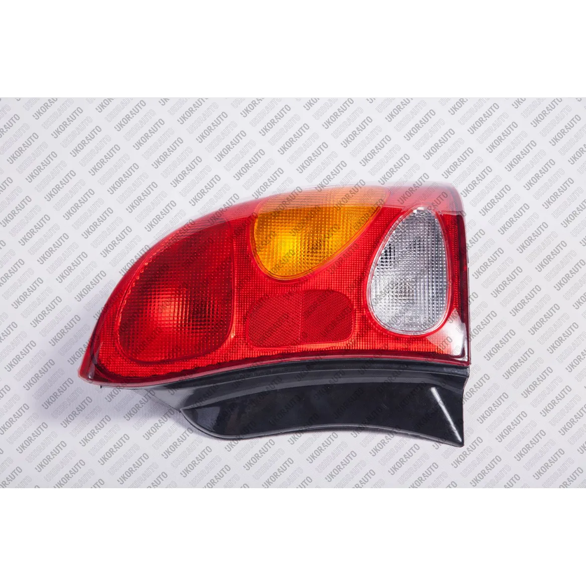 Фонарь задний правый CHEVROLET Lanos UkorAuto UDW9L761138