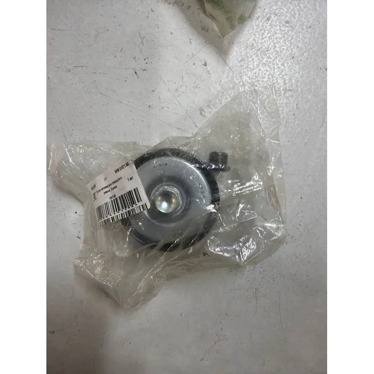 Ролик натяжителя приводного ремня, Уценка для TOYOTA Fotuner/HiAce 2005-> mot.2,7L SKF VKM 61071-N0 Уценка