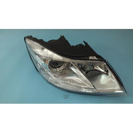 Фара головного света правая галоген Skoda Octavia 2 A5 2008-2013 QUATTRO FRENI QF11M00051