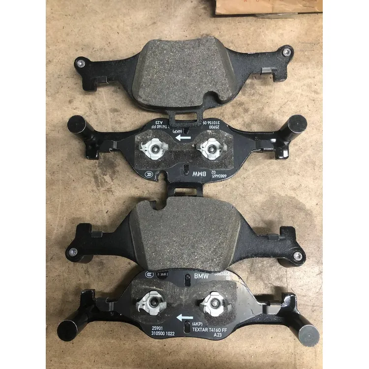 Колодки передние, Уценка BMW 5-G30/G31 / 6-G32 / 7-G11/G12 / X3/X4/X5/X6 BMW 34 11 6 883 469-N1 Уценка