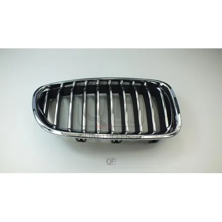 Решетка радиатора RH QUATTRO FRENI QF13G00015
