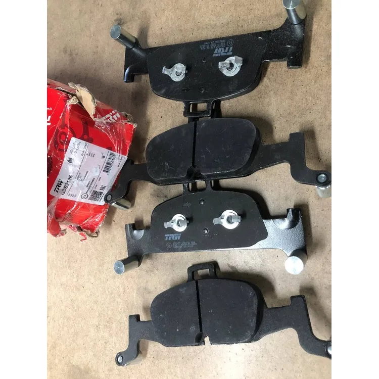 Колодки передние, Уценка AUDI A4/A5/A6/A7/Q5 15-> TRW GDB2126-N0 Уценка