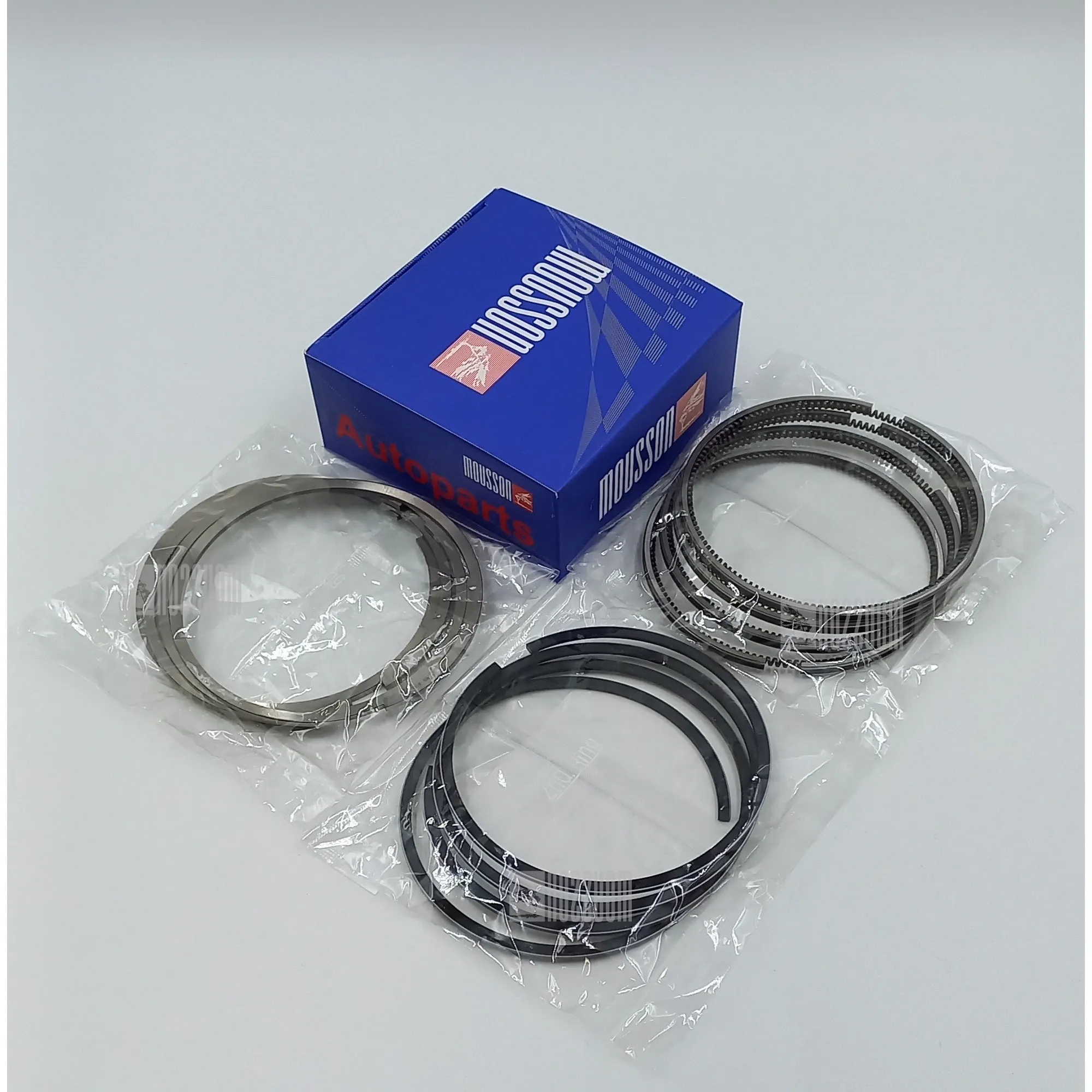 Кольца комплект NISSAN 2.7L TD27T 96X2.5X2.0X4.0 на 1 цилиндр MOUSSON SRSTD27TSTD