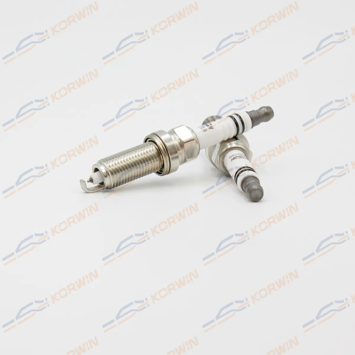 Свеча зажигания (аналог PLZKAR6A11) Double Platinum KORWIN KWND0709