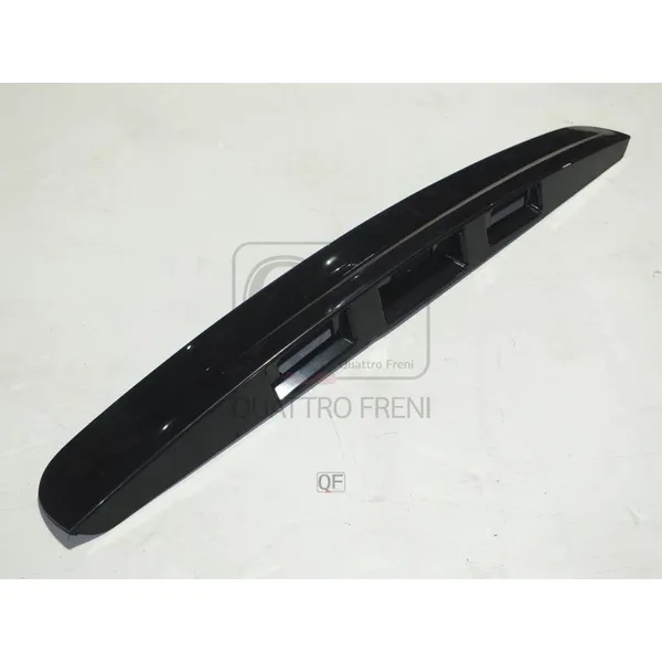 Накладка двери багажника QUATTRO FRENI QF22H00185