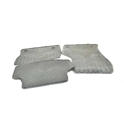 Коврик в салон (черный) LEON 13- BSG BSG 90-934-022