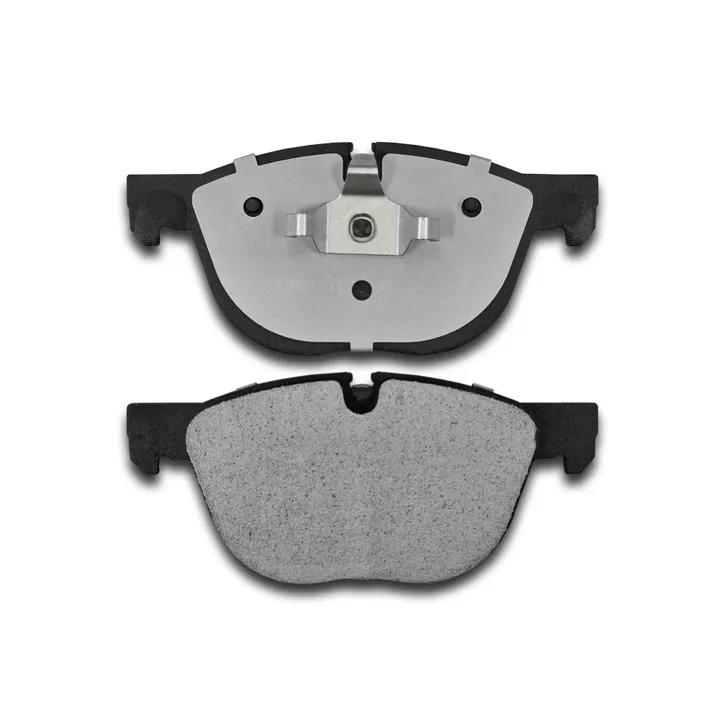 Тормозные колодки (передние) GERAT BPF138PG