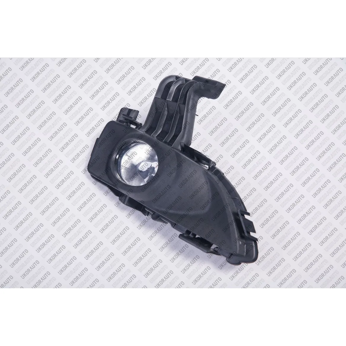 Фара противотуманная MAZDA 3 UkorAuto UM3-51BR-2200