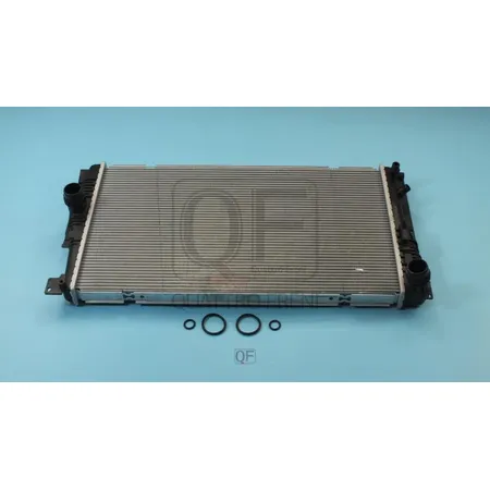 Радиатор охлаждения двигателя QUATTRO FRENI QF55A00140