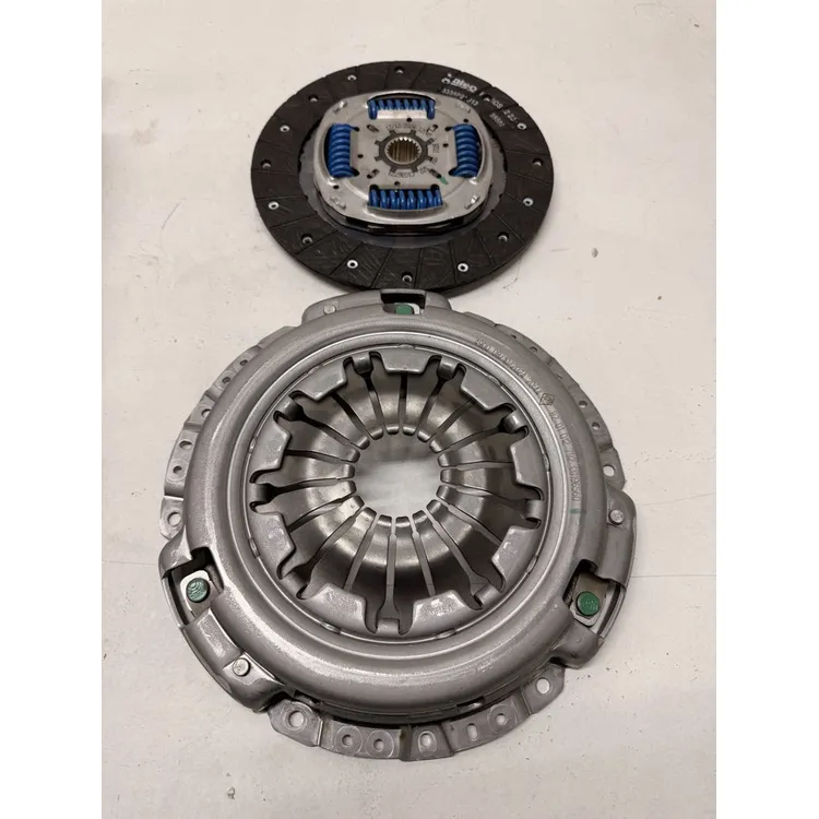 Сцепление в сборе, Уценка для RENAULT DUSTER 2.0 16V F4R 10 RENAULT 3020 510 60R-N0 Уценка