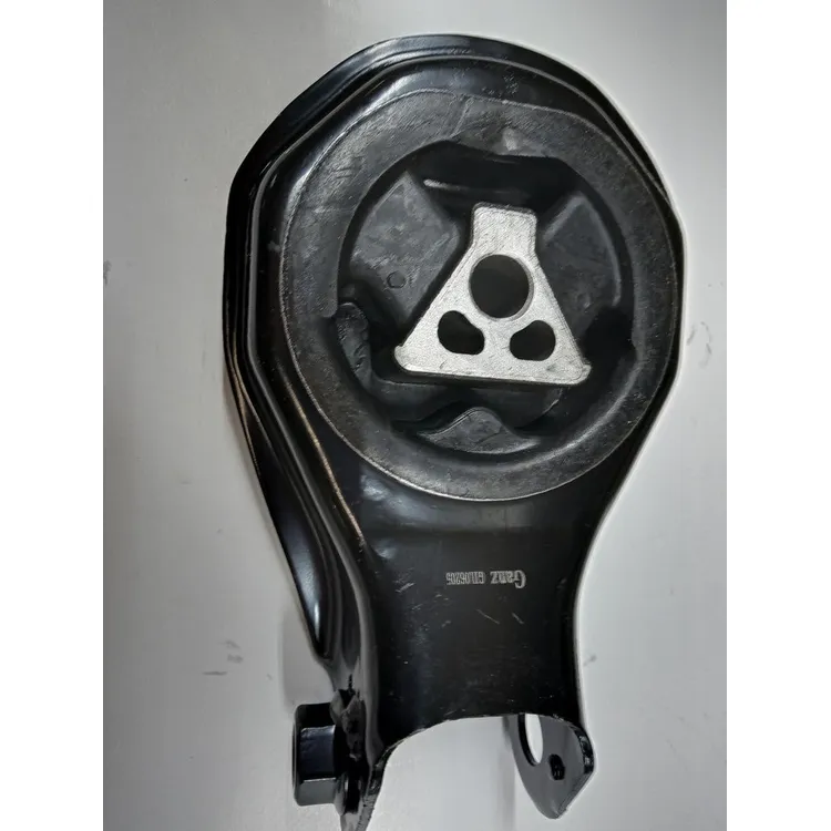 Опора двигателя задняя, Уценка MAZDA 3/5 (03-) GANZ GIL06205-N0 Уценка