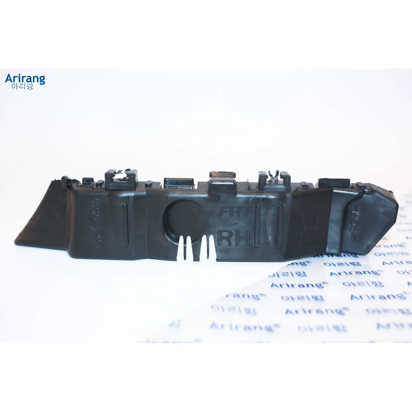 Кронштейн бампера переднего правый ARIRANG ARG27-0043R