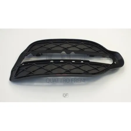 Рамка противотуманной фары LH QUATTRO FRENI QF01M00026