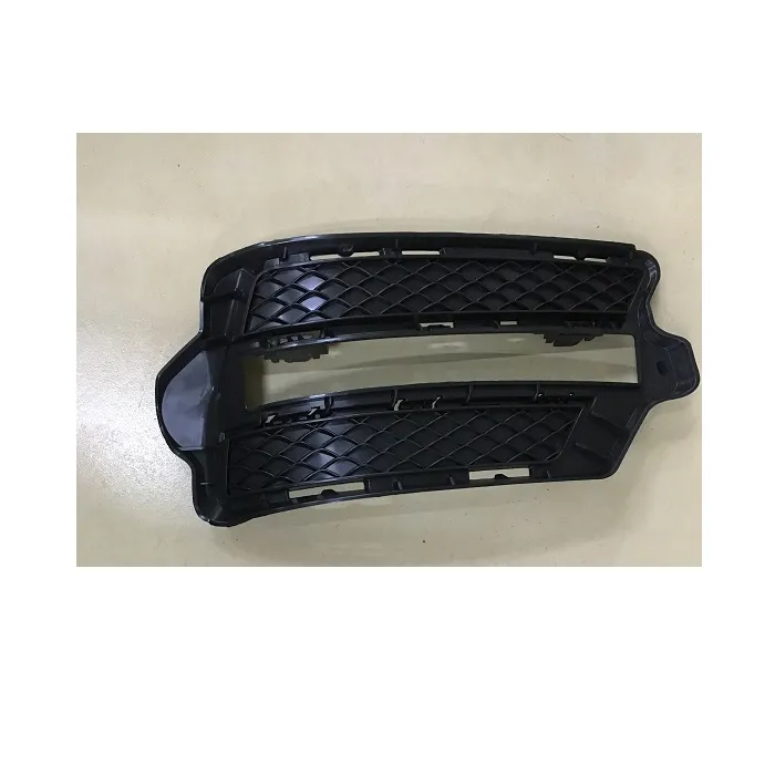 Решетка бампера переднего R (черный) MERCEDES X204 12  GOOD GO MB204245RB