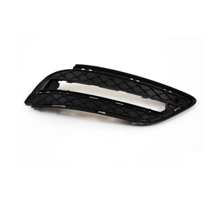 Решетка бампера переднего R (черный) MERCEDES W246 12  GOOD GO MB46241RB