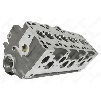 Головка блока цилиндров 028103351P Audi A6,VW Golf/Polo/Passat/Shar STELLOX 11-08067-SX
